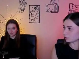 Chloe-ley1  live sex cam