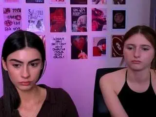 Chloe-ley1  live sex cam