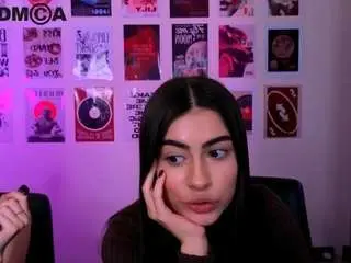Chloe-ley1  live sex cam