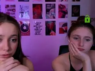 Chloe-ley1  live sex cam