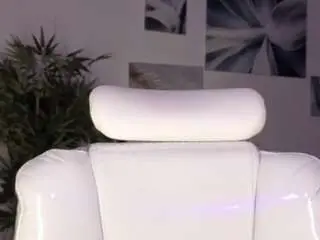 Eloiise  live sex cam