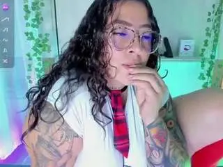 Liavega  live sex cam