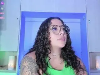 Liavega  live sex cam