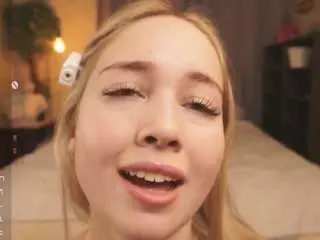 Melaniaweisenburger  live sex cam