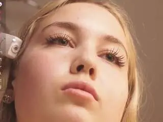 Melaniaweisenburger  live sex cam