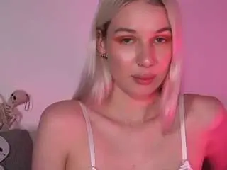Ranylovethompson  live sex cam