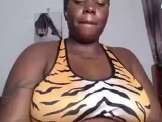 Magestictemptress  live sex cam