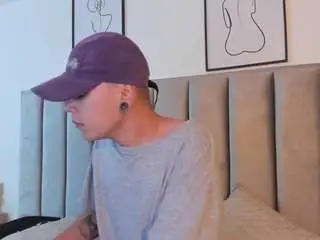 Saraxcampur  live sex cam