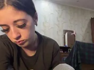 Seasonbazata  live sex cam