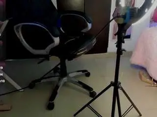 Bunny-glow  live sex cam