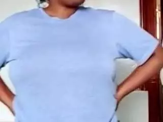 Chloe98  live sex cam