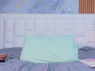 Indiancutiie  live sex cam