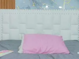 Indiancutiie  live sex cam