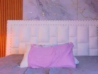 Indiancutiie  live sex cam