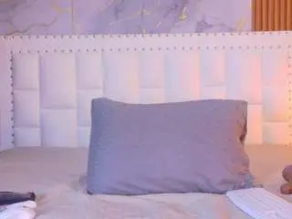 Indiancutiie  live sex cam