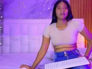Indiancutiie  live sex cam