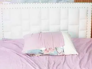 Indiancutiie  live sex cam