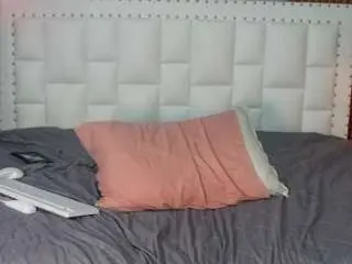 Indiancutiie  live sex cam