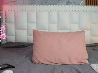 Indiancutiie  live sex cam
