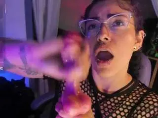 Luna-dubois  live sex cam