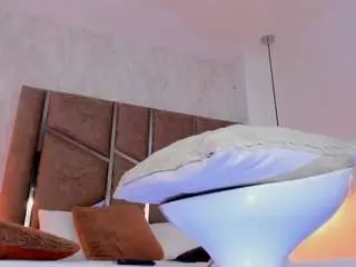 Martiinaa-jones  live sex cam
