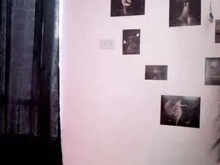 Nyxmurtualer1  live sex cam