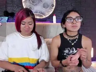 Sexxxxhorny777  live sex cam