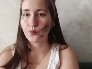 Effiebinn  live sex cam