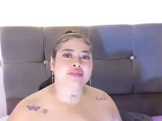 Ema-foxyy  live sex cam
