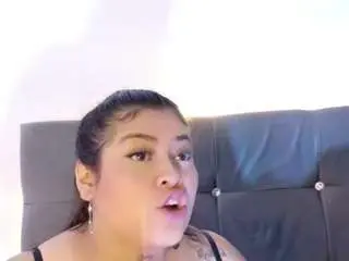 Ema-foxyy  live sex cam