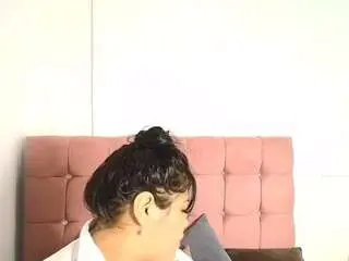 Ema-foxyy  live sex cam
