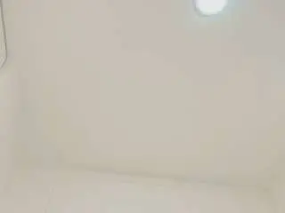 Ema-foxyy  live sex cam