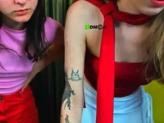 Lily-morty  live sex cam