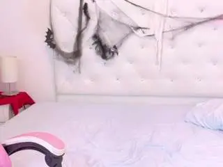 Gia-fantasy  live sex cam