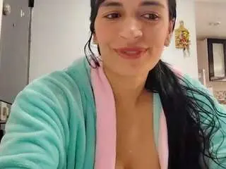 Rousse25  live sex cam