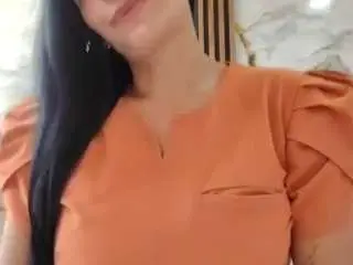 Rousse25  live sex cam