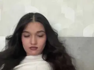 Tonifavuzzi  live sex cam
