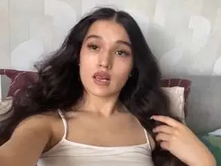 Tonifavuzzi  live sex cam