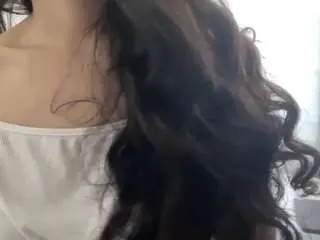 Tonifavuzzi  live sex cam