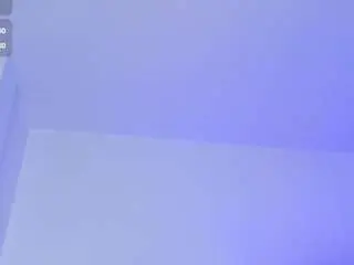 Adelinee-18  live sex cam