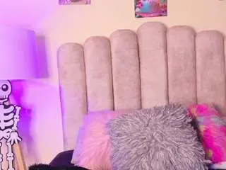 Adelinee-18  live sex cam