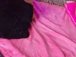 Adelinee-18  live sex cam