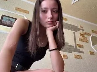 Roselleavary  live sex cam
