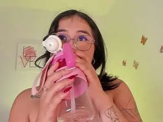 Lilithpink  live sex cam