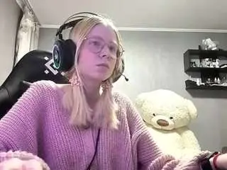 Lorrianeleuga  live sex cam