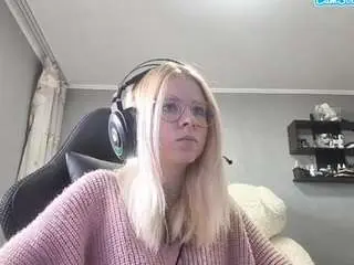 Lorrianeleuga  live sex cam