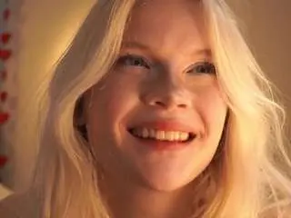 Lourieprag  live sex cam