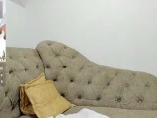 Miahbigboobs  live sex cam