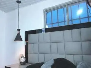 Miahbigboobs  live sex cam