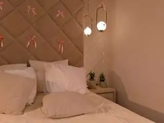 Victoori-fox  live sex cam